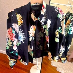 Cropped black floral jacket